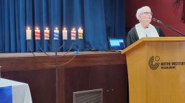 ea5bcb53-c737-4e21-a864-745104516533